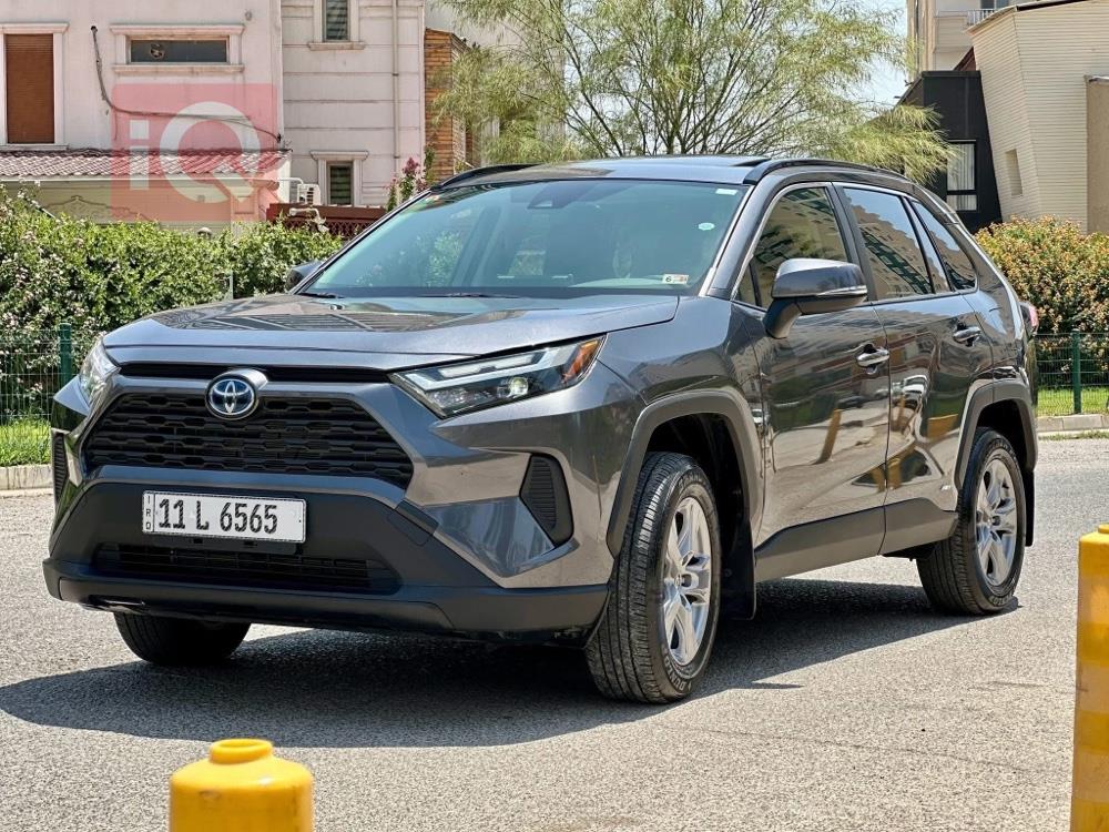 تۆیۆتا ڕاڤ 4